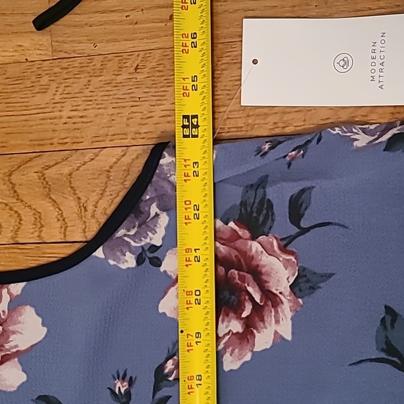 MODERN ATTRACTION WOMENS PLUS SIZE SLEEVELESS BLUE FLORAL V-NECK TOP SIZE 2X - Picture 11 of 15